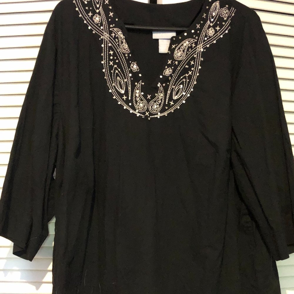 Black Tunic with OrnateV-Neck and 3/4 Sleeves